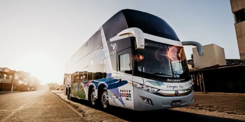 Ile kosztuje autokar za kilometr? Sprawdź, co wpływa na ceny