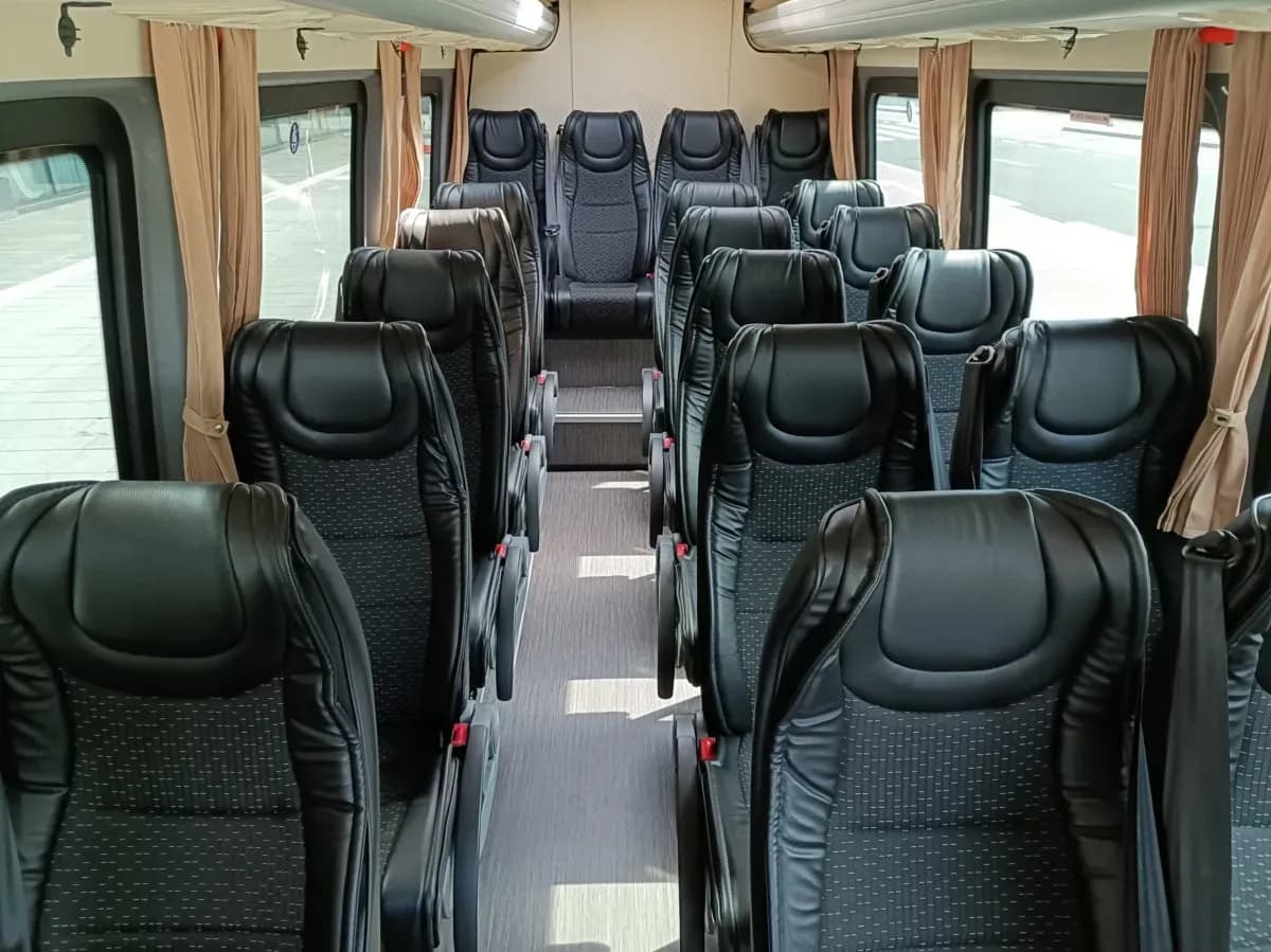 Ile kosztuje autokar na wycieczkę? Ceny, które Cię zaskoczą